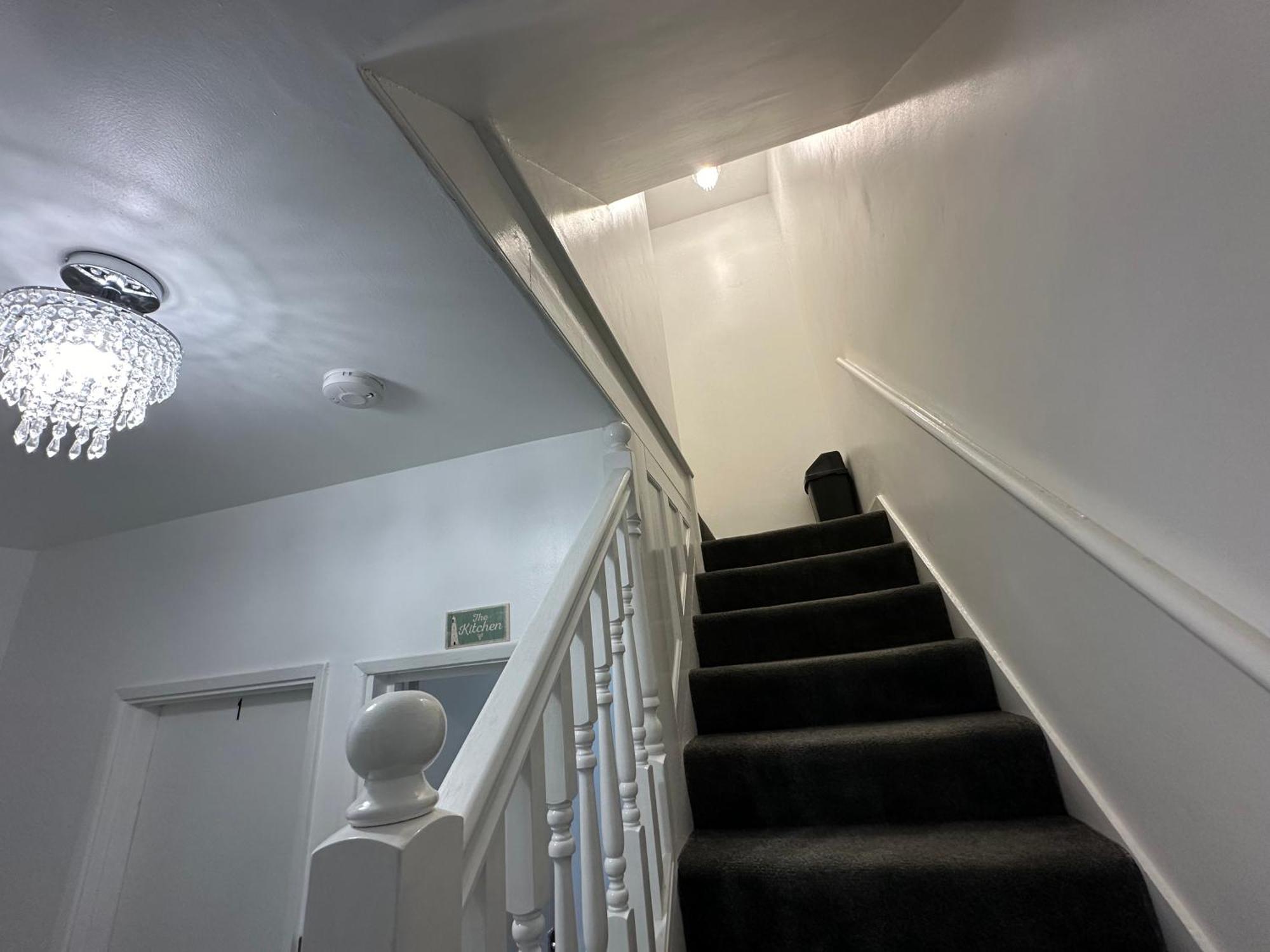 4Th Studio Flat With Private Own Bathroom A London Luxury Family Home Setup And Furnished With Double Bed Plus A Double Futon-Sofa Bed A Single Futon Bed A Baby Cot And Garden And Free Parking Exterior foto